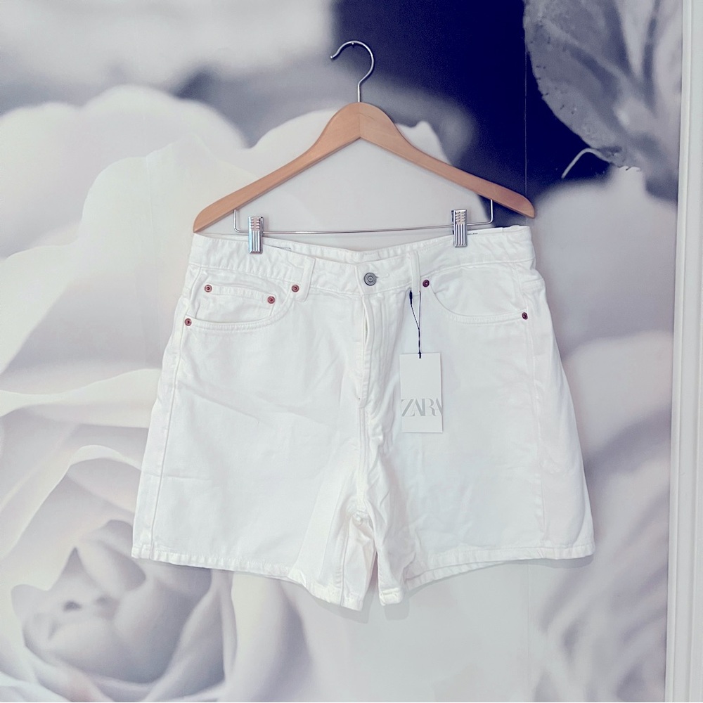 Zara Women's High Waist White Shorts size 14 NWT